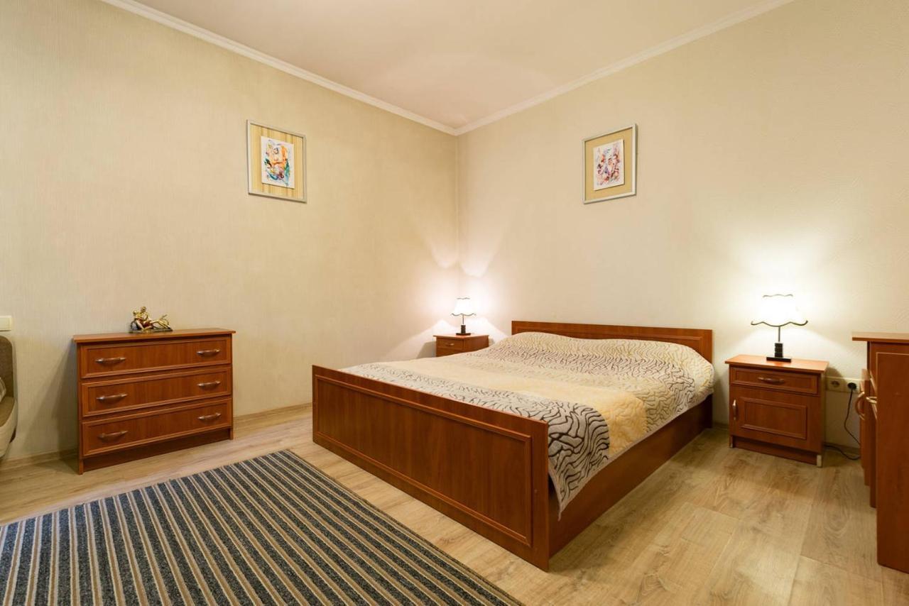 Nadezhda Apartment On Nauryzbay Batyra 37/1 Almaty Extérieur photo