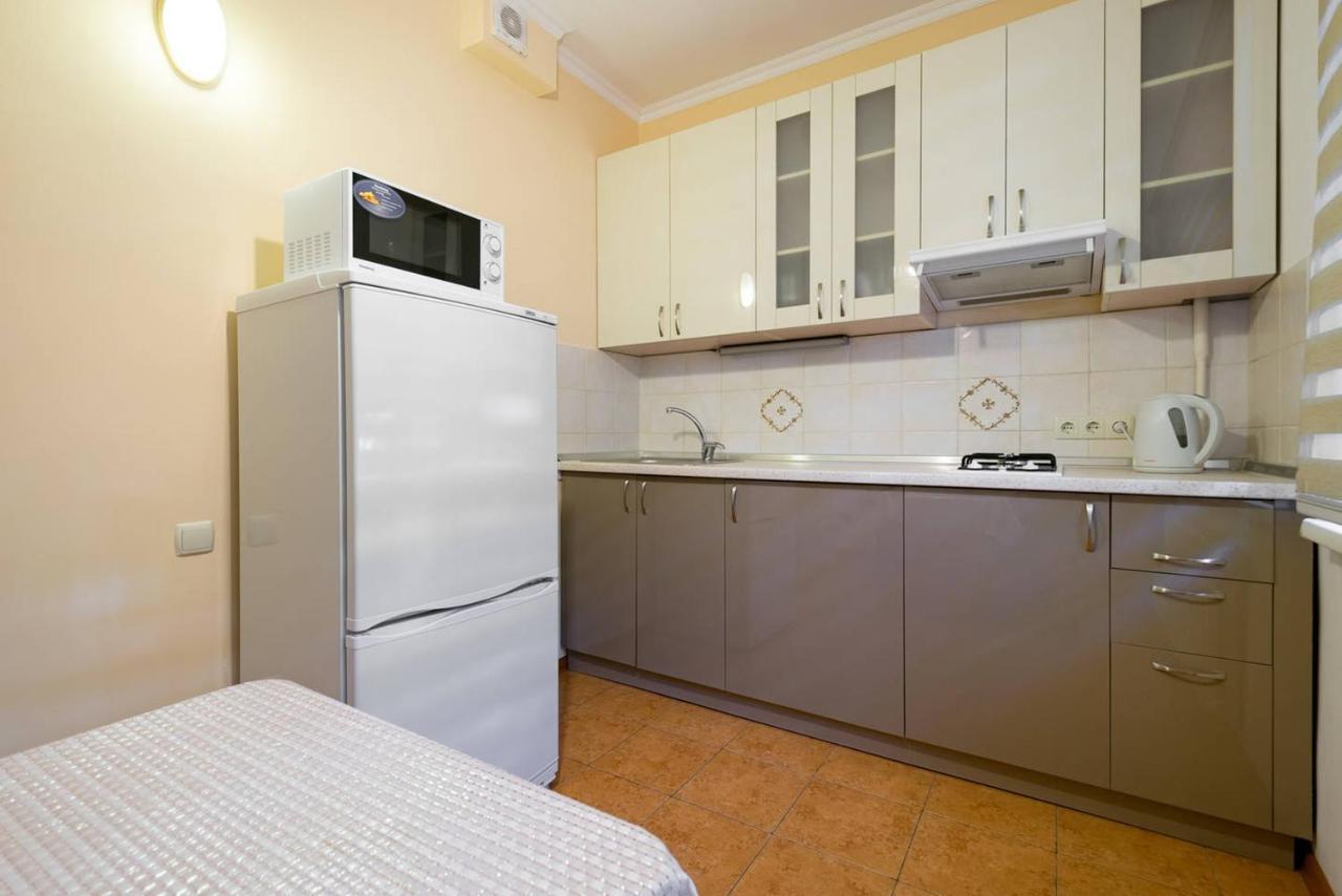 Nadezhda Apartment On Nauryzbay Batyra 37/1 Almaty Extérieur photo