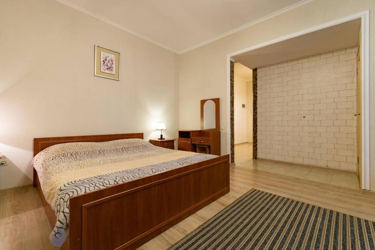 Nadezhda Apartment On Nauryzbay Batyra 37/1 Almaty Extérieur photo